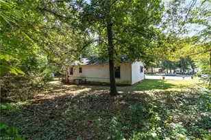 1719 Oneka Ave, High Point, NC 27260 - Photo 25