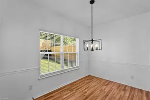 884 Jennifer Ln, High Point, NC 27265 - Photo 13