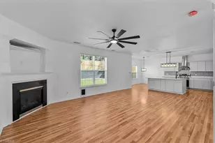 884 Jennifer Ln, High Point, NC 27265 - Photo 9
