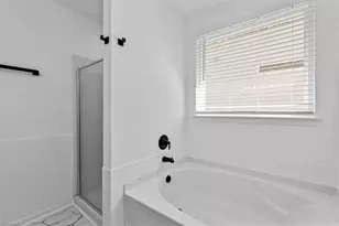 884 Jennifer Ln, High Point, NC 27265 - Photo 29