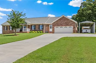 527 Howardtown Cir, Mocksville, NC 27028 - Photo 3