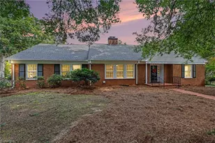720 Oakmont Dr, Asheboro, NC 27205 - Photo 1