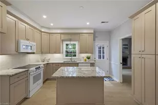 16 Fountain Manor Dr, Greensboro, NC 27405 - Photo 11