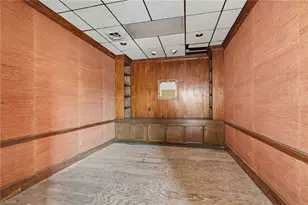 415 N Trade Street NW, Winston-Salem, NC 27101 - Photo 17