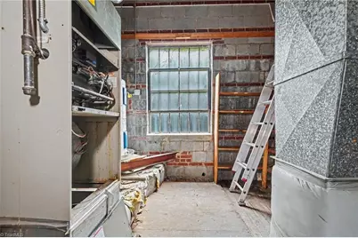 415 N Trade Street NW, Winston-Salem, NC 27101 - Photo 35