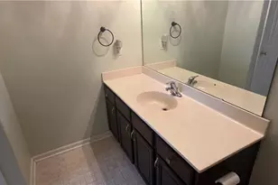 5982 Fox Ridge Ln, Winston-Salem, NC 27104 - Photo 7