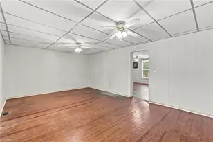 127 S Fieldcrest Rd, Eden, NC 27288 - Photo 5