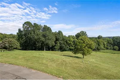 3925 Valley View Circle, Clemmons, NC 27012 - Photo 5
