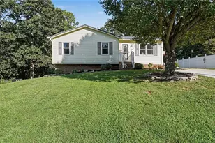 162 Oak Ridge Pl, Mount Airy, NC 27030 - Photo 1