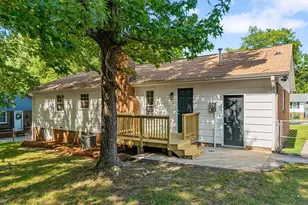 708 Woodlake Dr, Greensboro, NC 27406 - Photo 33