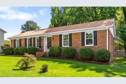 708 Woodlake Drive, Greensboro, NC 27406 - Photo 3