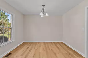 708 Woodlake Dr, Greensboro, NC 27406 - Photo 7