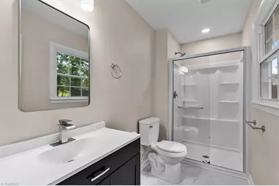 708 Woodlake Drive, Greensboro, NC 27406 - Photo 23