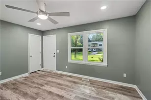 2205 Cardinal Dr, Jamestown, NC 27282 - Photo 9
