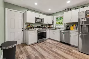 2205 Cardinal Dr, Jamestown, NC 27282 - Photo 9