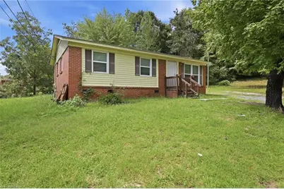 2202 Jolson Court, Greensboro, NC 27405 - Photo 3