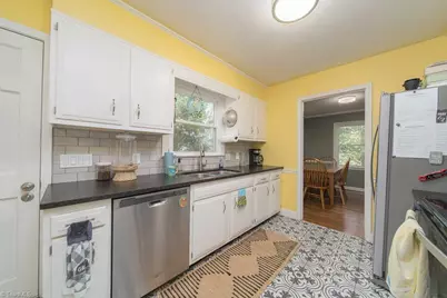 5912 Puritan Lane, Winston-Salem, NC 27103 - Photo 9