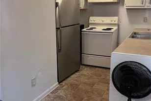 1242 Woodbriar Ave, Greensboro, NC 27405 - Photo 3
