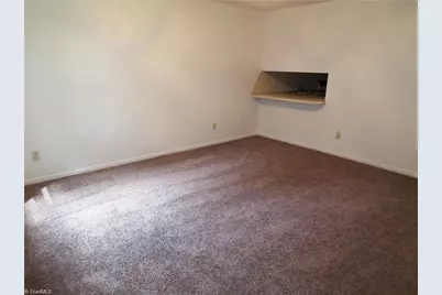 219 Worth Street, Mount Airy, NC 27030 - Photo 3