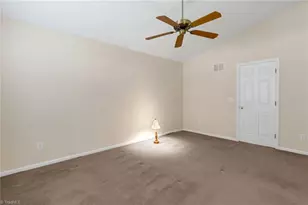 3 Brandywine Cir, Greensboro, NC 27409 - Photo 25