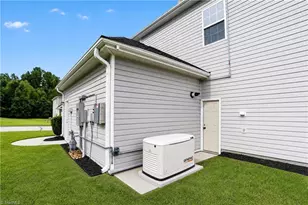 6605 Jockey Club Dr, Whitsett, NC 27377 - Photo 17