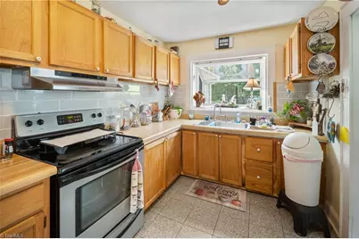 204 Carson Road, Pilot Mountain, NC 27041 - Photo 7