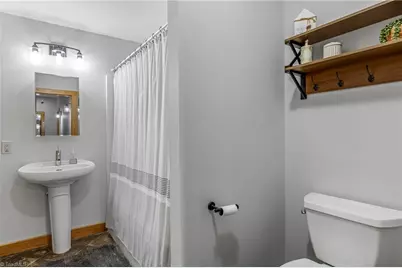 381 Hunters Point, Lexington, NC 27295 - Photo 33