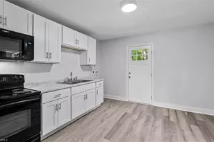 621 Spring Garden Cir, High Point, NC 27260 - Photo 7