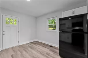 621 Spring Garden Cir, High Point, NC 27260 - Photo 11