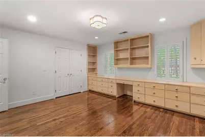 402 Parkmont Drive, Greensboro, NC 27408 - Photo 35