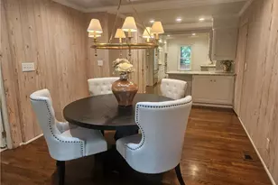 402 Parkmont Dr, Greensboro, NC 27408 - Photo 15