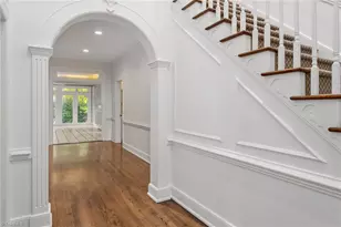 402 Parkmont Dr, Greensboro, NC 27408 - Photo 23