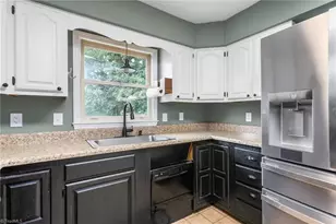 1200 Quail Hollow Rd, Kernersville, NC 27284 - Photo 17