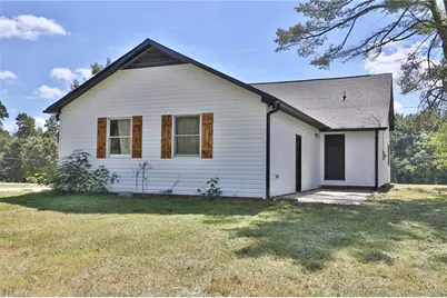 1826 N Oak Ridge Church Road, Yadkinville, NC 27055 - Photo 37