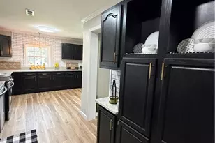 1826 N Oak Ridge Church Rd, Yadkinville, NC 27055 - Photo 13