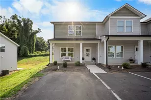 522 Stokesburg Rd, Walnut Cove, NC 27052 - Photo 3