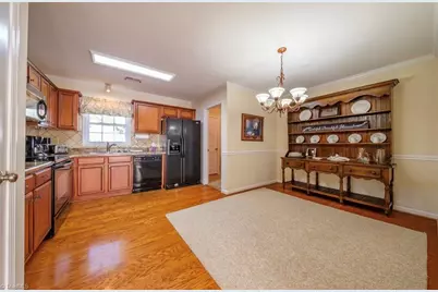 303 Locksley Court, Thomasville, NC 27360 - Photo 9