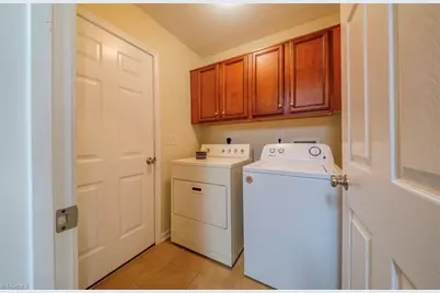 303 Locksley Court, Thomasville, NC 27360 - Photo 21