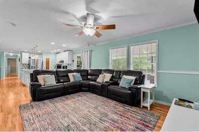 776 Lake Shore Avenue, Lexington, NC 27292 - Photo 15