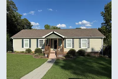 776 Lake Shore Avenue, Lexington, NC 27292 - Photo 1