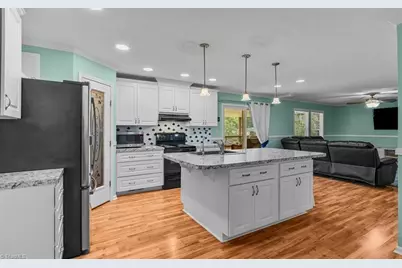 776 Lake Shore Avenue, Lexington, NC 27292 - Photo 7