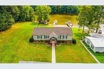 776 Lake Shore Avenue, Lexington, NC 27292 - Photo 1