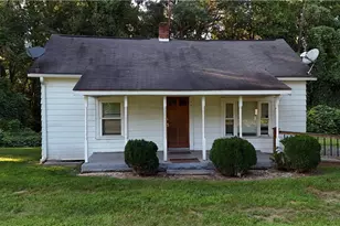 1574 Carter St, Mount Airy, NC 27030 - Photo 1