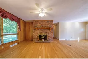 221 Westwood Ave, Thomasville, NC 27360 - Photo 5