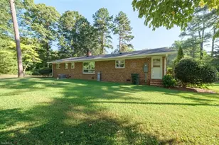 221 Westwood Ave, Thomasville, NC 27360 - Photo 23