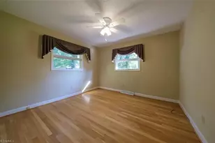 221 Westwood Ave, Thomasville, NC 27360 - Photo 19