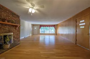 221 Westwood Ave, Thomasville, NC 27360 - Photo 3