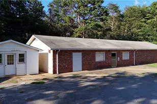 4218 NC-268, Ararat, NC 27007 - Photo 3
