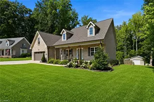 2977 Bridge Point Dr, Sophia, NC 27350 - Photo 3