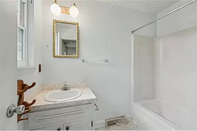 4563 Nc Highway 268, Pilot Mountain, NC 27401 - Photo 23